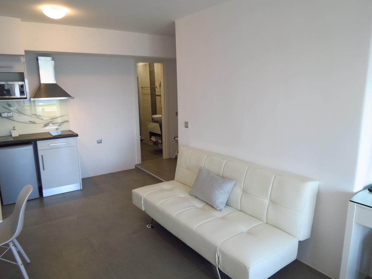 White Pearl Apartment Makry Gialos  Exterior photo